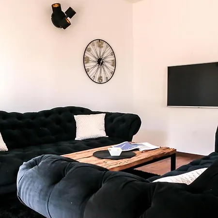 Blackpearl Apartment Split Exterior photo